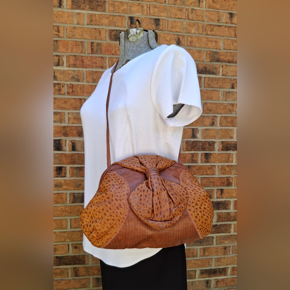 Vintage 1980's J&E Handbag Company NY Brown Leather Large Convertible Clutch - Picture 2 of 14